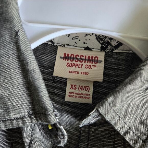 2/$15 Mossimo button down size 4/5 - Picture 2 of 4